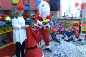 Wizyta św. Mikołaja w grupie „Krasnoludków”